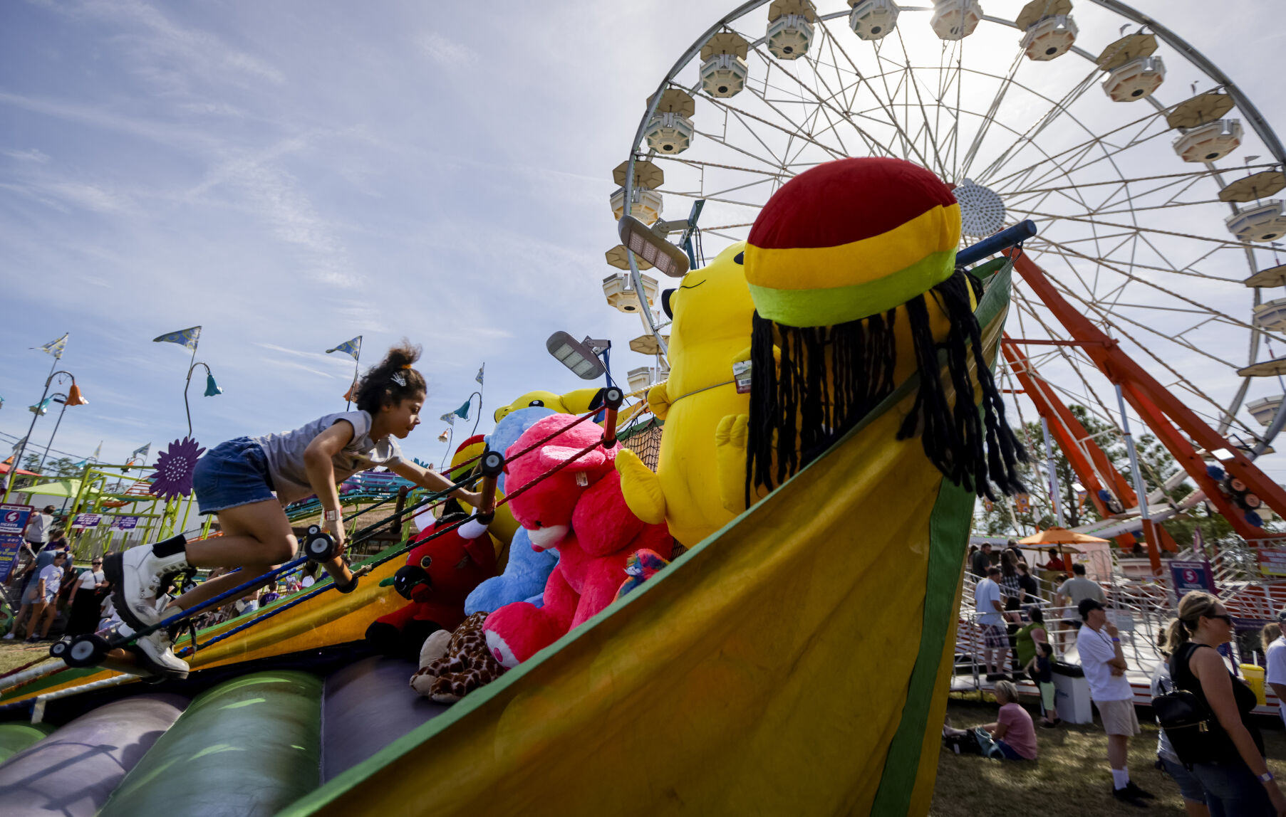 slidelfun.tam.102523.02.jpg